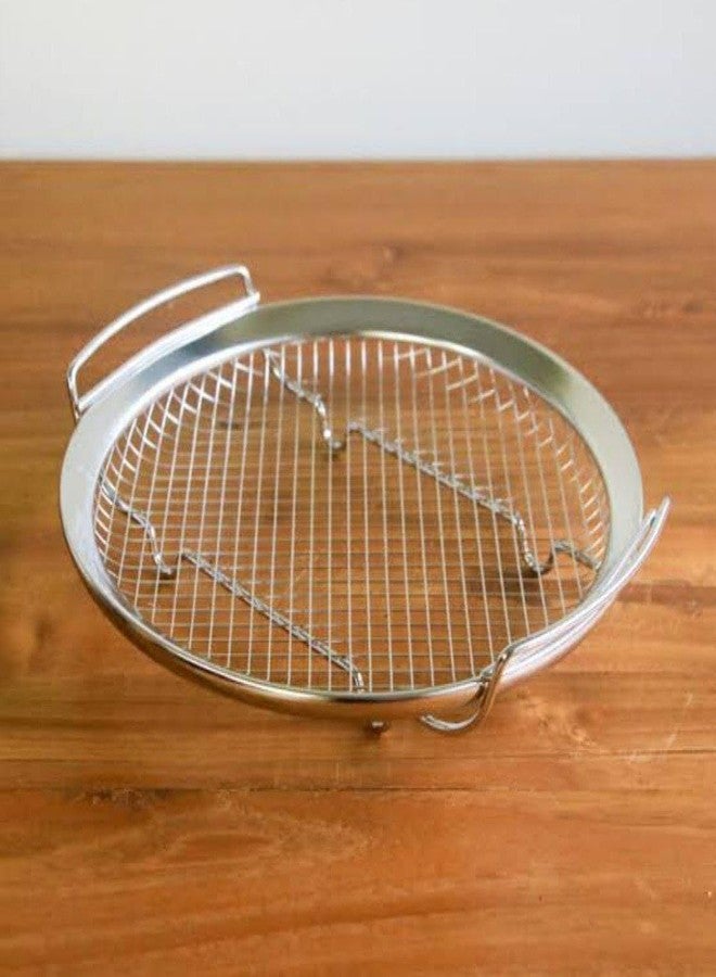 SHREESAMP صينية زيت دائرية من الفولاذ المقاوم للصدأ، أداة طهي، شبكة لمنع تسرب الطعام المقلي، مصفاة معدنية للقلي العميق، رف حلقات البصل والبطاطس المقلية، رف للدجاج المقلي الفرنسي [23 × 22 × 2.5 سم] - Image 4